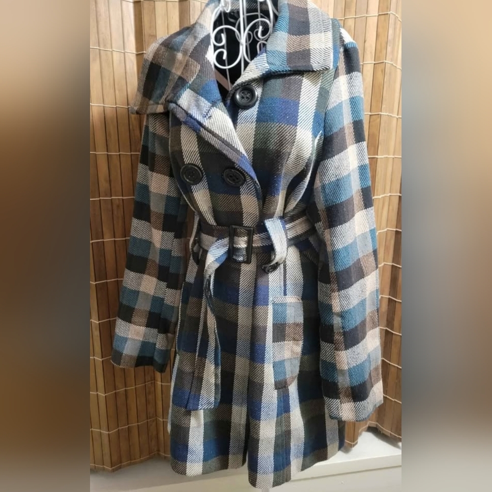 Womans Jacket - Picture 6 of 10